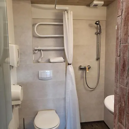 Pilis 2 Apartment *