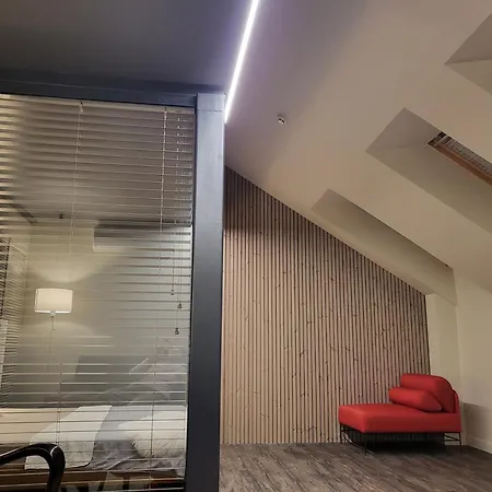 Pilis 2 קלייפדה